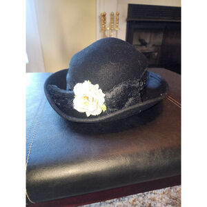Women's Vintage Hat Black Lace & Flower